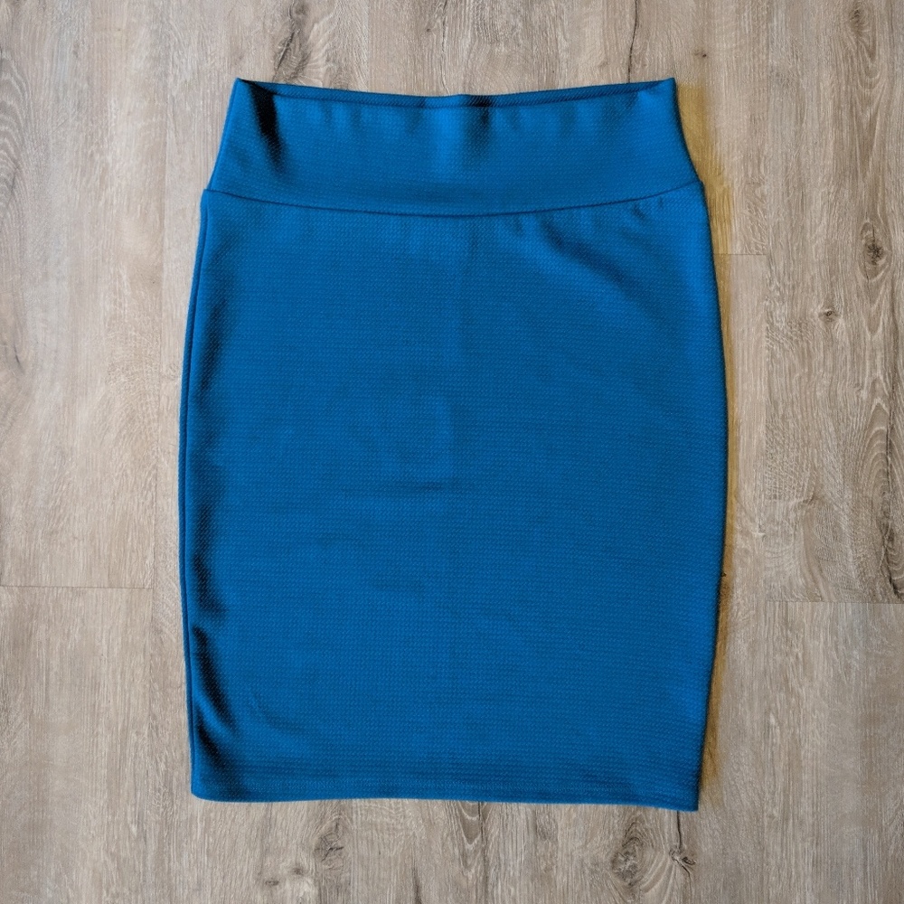 Size large LulaRoe Cassie Skirt